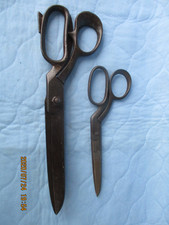 2 antike alte Scheren