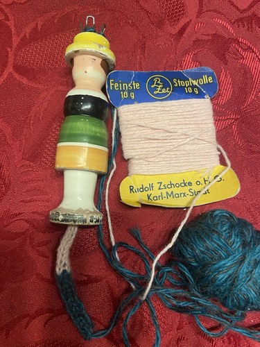 Altes strickliesel aus holz - altes,