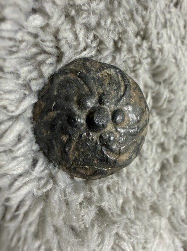 Antiker knopf aus blei mit - knopf,