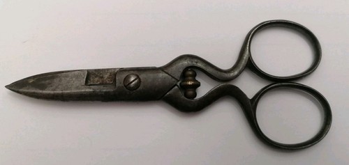Alte antike knopflochschere - alte,